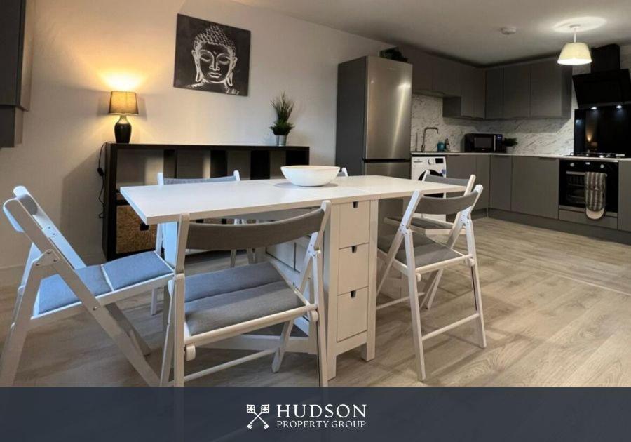 Willa Open Plan Townhouse In Shrewsbury Zewnętrze zdjęcie
